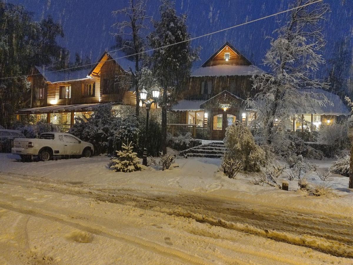 Hosteria Bajo Cero ビージャ・ラ・アンゴストゥーラ エクステリア 写真