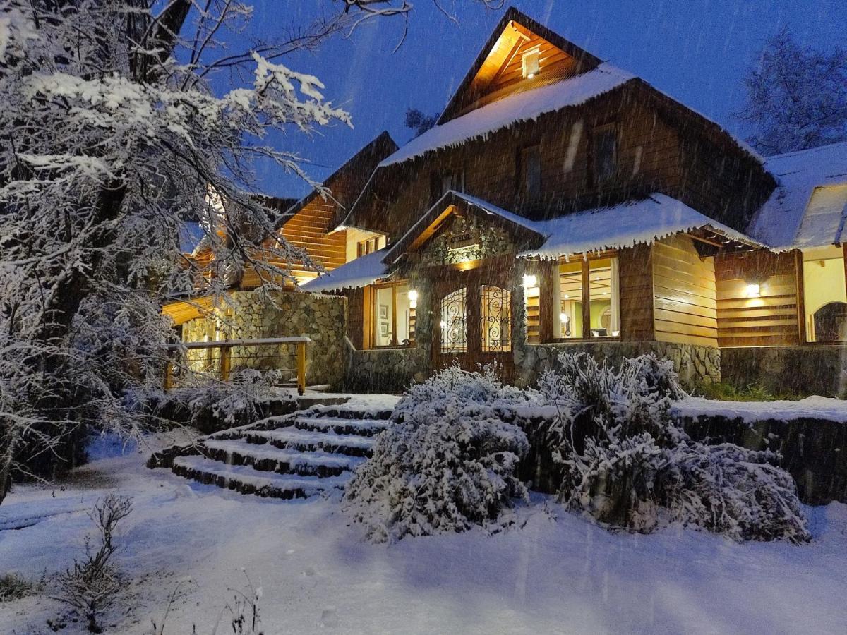 Hosteria Bajo Cero ビージャ・ラ・アンゴストゥーラ エクステリア 写真