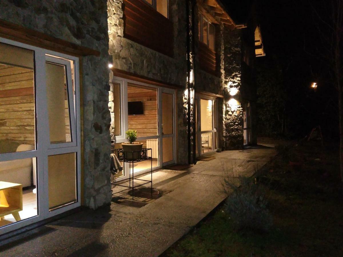 Hosteria Bajo Cero ビージャ・ラ・アンゴストゥーラ エクステリア 写真